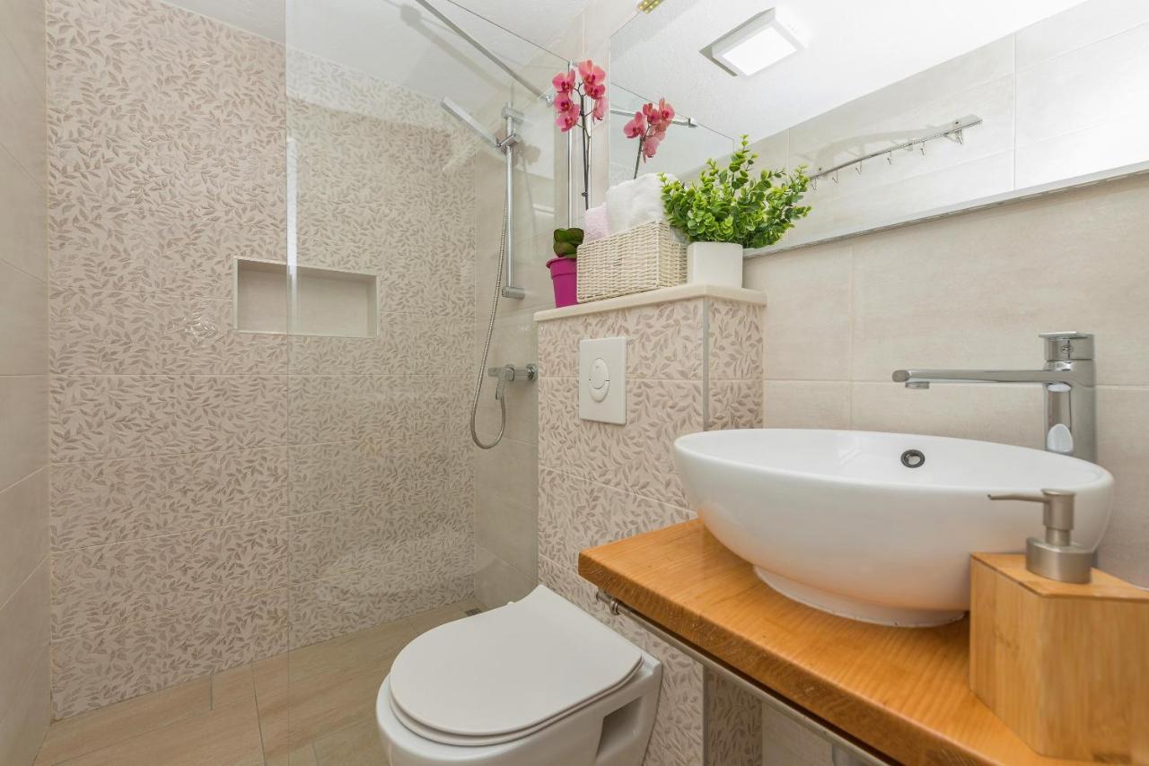 Premium Center Apartments บาชกาโวดา ภายนอก รูปภาพ